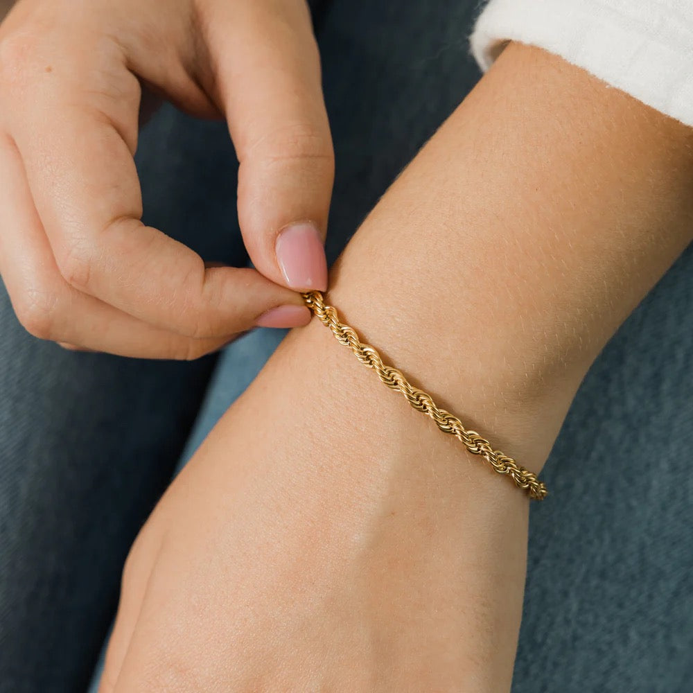 Essential Rope Bracelet